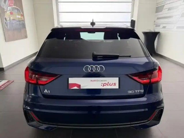 Audi A1 sportback 30 tfsi 116ch s line s tronic 7 — photo 6