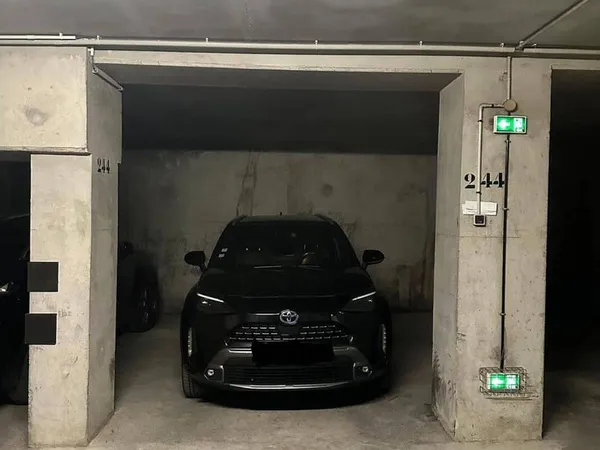Parking 12 m²