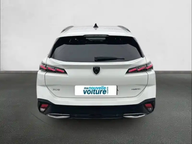 Peugeot 308 sw phev 225 e-eat8 — photo 5