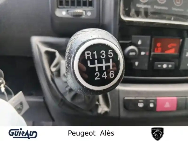 Peugeot Boxer tole 3.3 t l2h2 bluehdi 140 s&amp;s bvm6 — photo 18