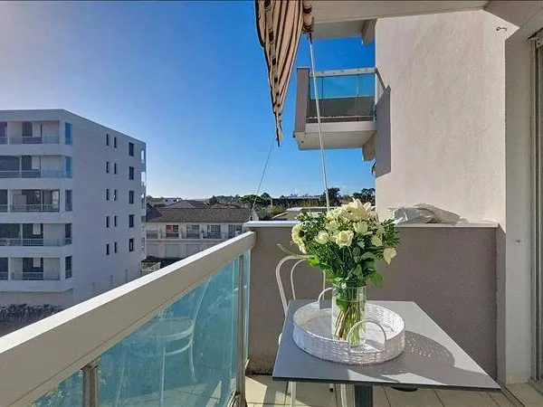 Studio 1 pièce 18 m²