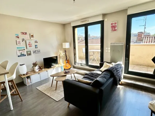Toulouse, St Michel-Busca, T2 avec terrasse et parking
