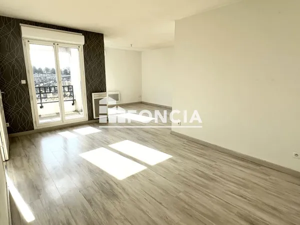 EXCLUSIVITE TRES BEAU T3 de 63m2 avec PARKING et BALCON