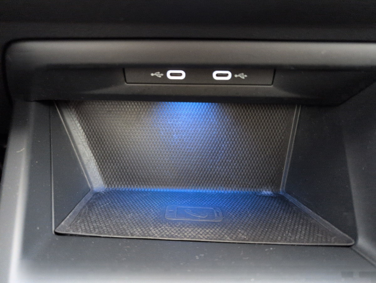 Volkswagen Golf 8 — photo 23