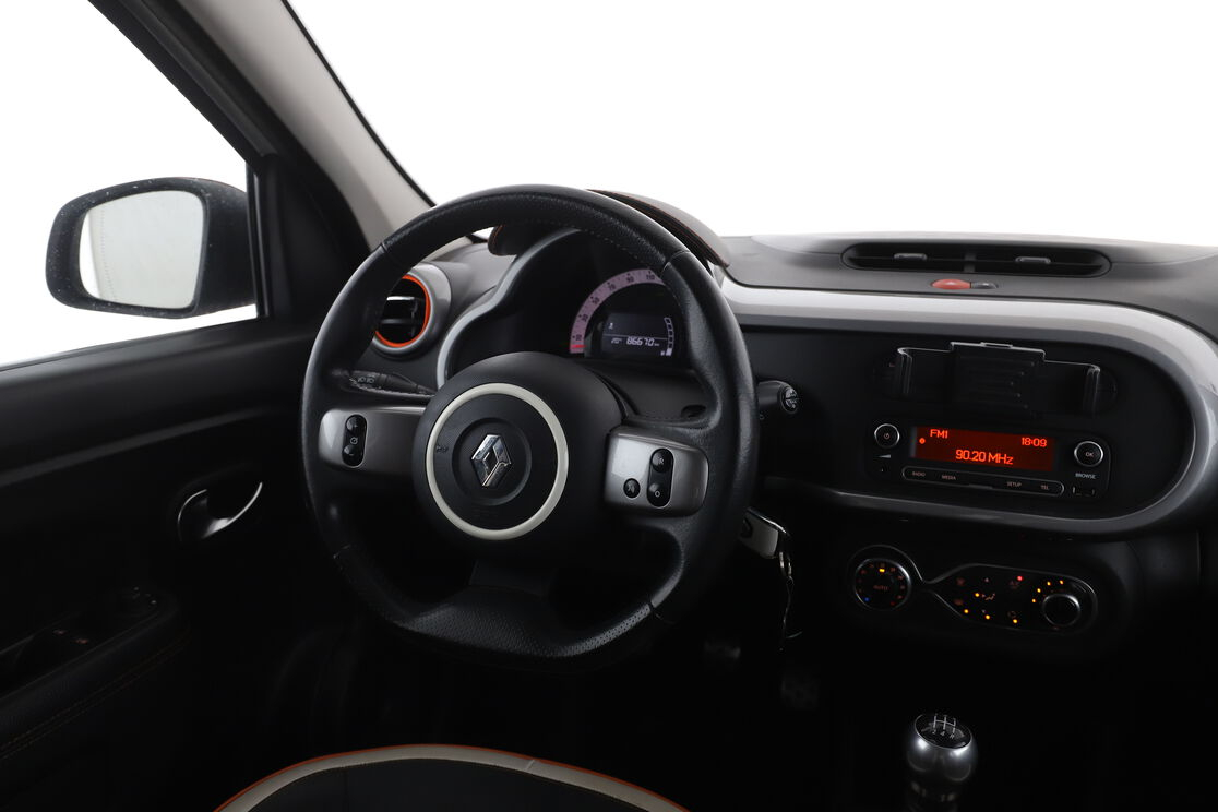 Renault Twingo 0.9 TCe GT — photo 12