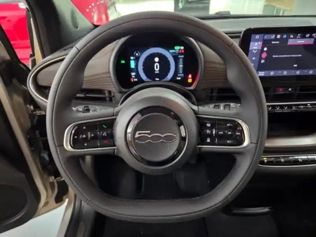 Fiat 500 e 118ch giorgio armani collectors edition my25 — photo 13