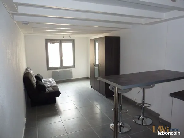 Studio 1 pièce 23 m²