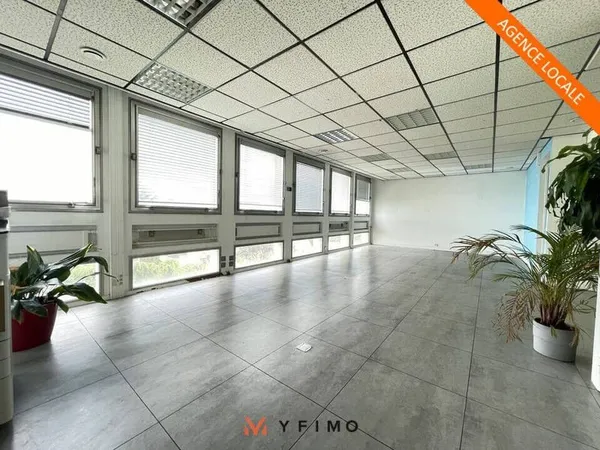 Bureaux 138 m²
