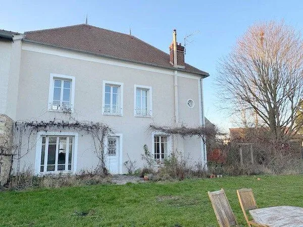 Maison 8 pièces 205 m²