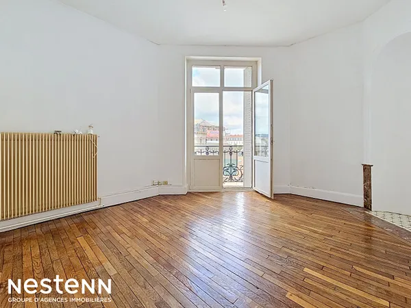 À LOUER ? APPARTEMENT 4 PIÈCES AU DERNIER ÉTAGE ? ? BLANDAN ? ARTEM