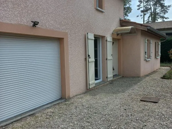 Maison individuelle centre village a louer