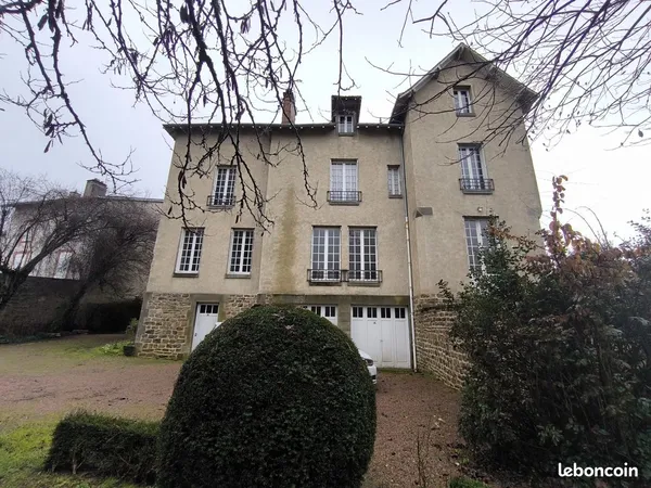 Maison 6 pièces 344 m²