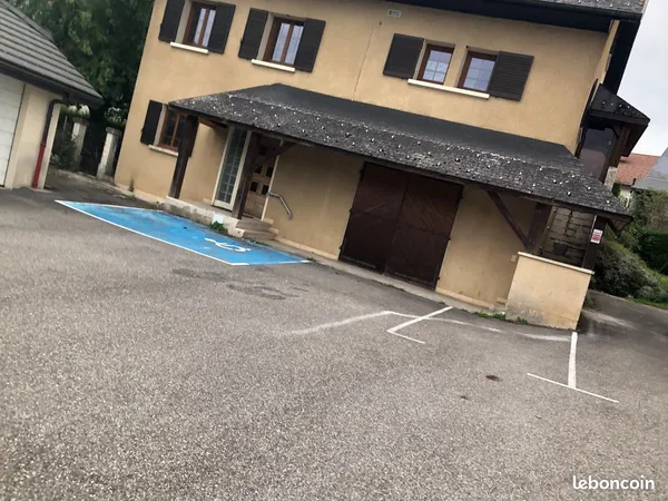 Maison avec deux appartements