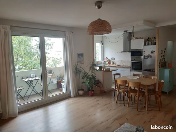 T2 50m² avec balcon + parking - Secteur Charpennes / Parc Tête d'Or