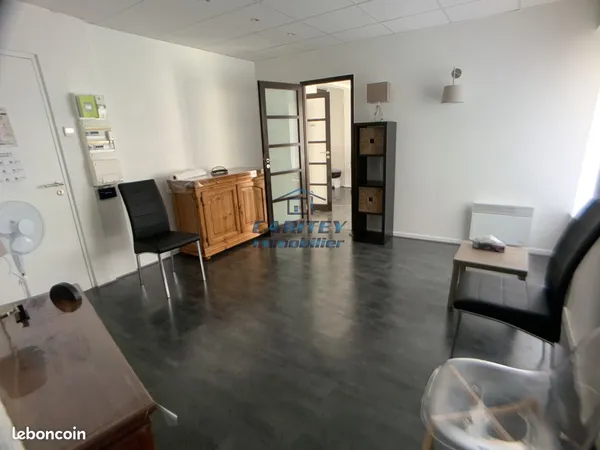 Local commercial 36 m² Lure