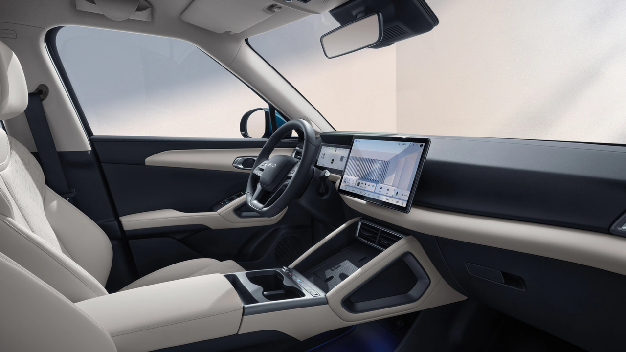 BYD Atto 2 1.5 DM-i — photo 6