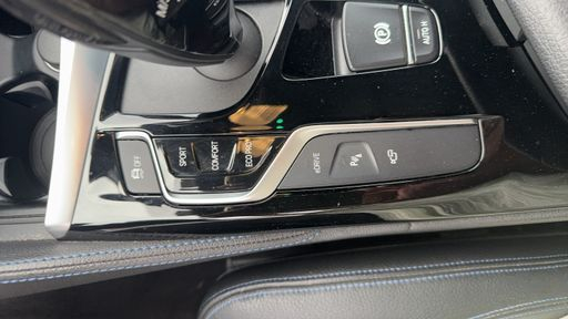 BMW Serie 5 530e iPerformance 252 Plug in Hybrid Steptronic8 - M Sport – 2020 – 115044 km – Hybride rechargeable – Boîte Automatique — photo 20