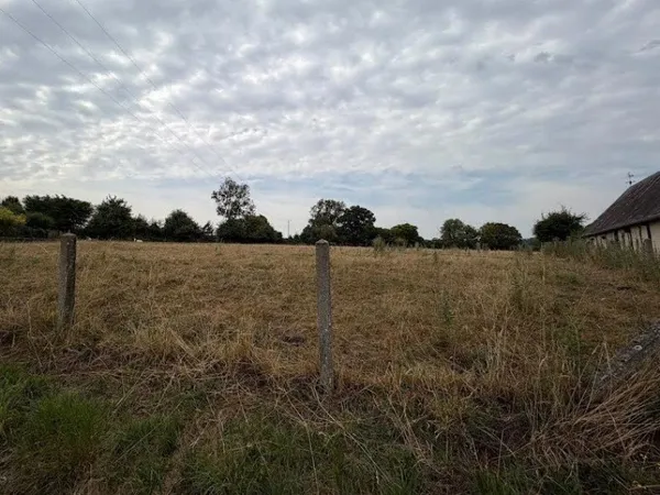 Terrain constructible 647 m²