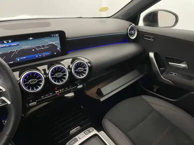 Mercedes Classe A 200 d — photo 28