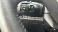 Peugeot 2008 1.2 PureTech 100ch S&S Allure — photo 17