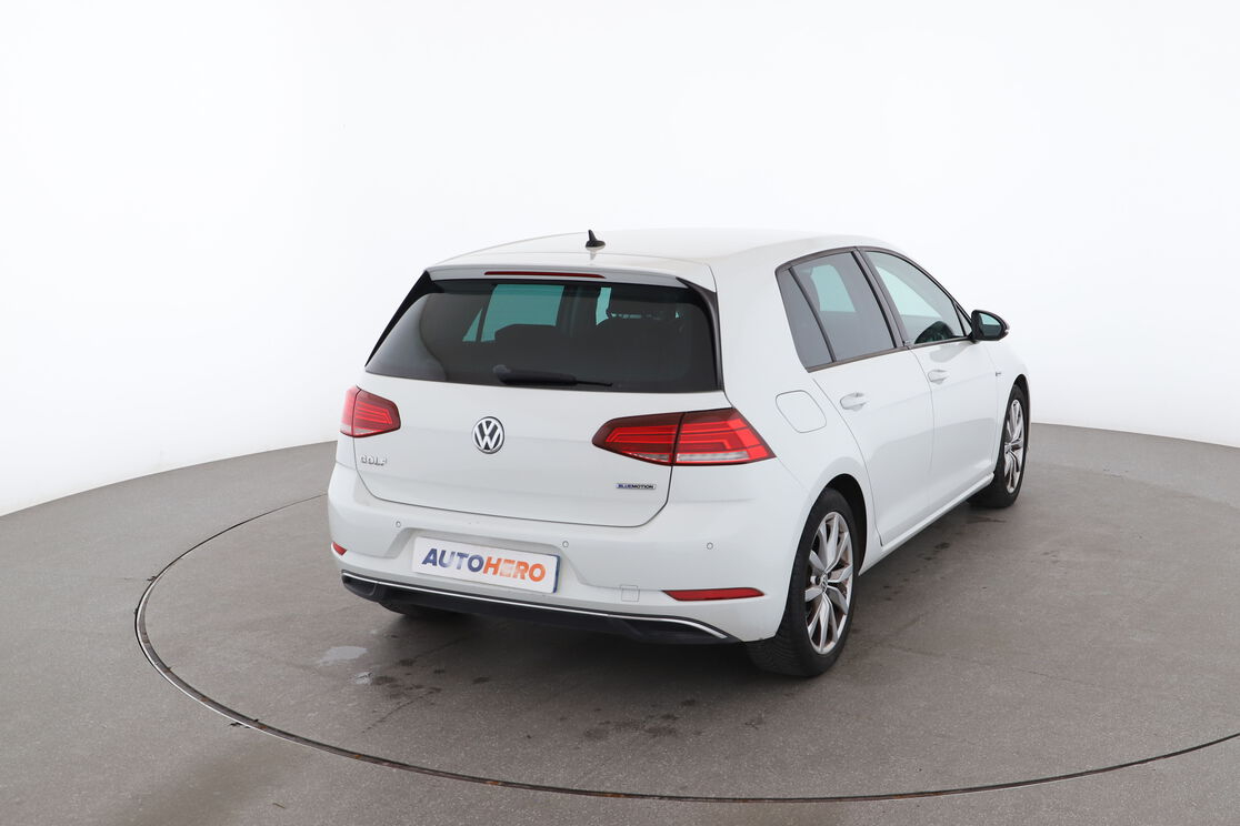 Volkswagen Golf VII 1.5 TSI EVO IQ.Drive DSG7 — photo 5