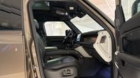 Land-Rover Defender 110 2.0 P400e X-Dynamic HSE — photo 15