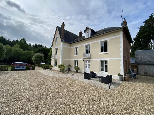 Maison 12 pièces 271 m²