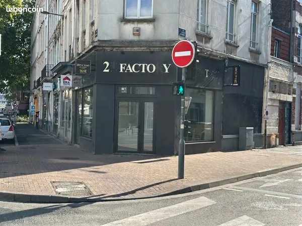 Local commercial 100 m² LILLE