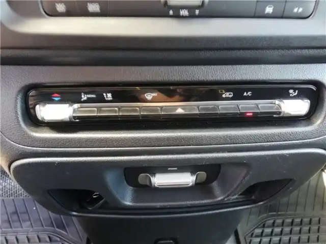 Mercedes Vito 116 cdi compact bva rwd — photo 27