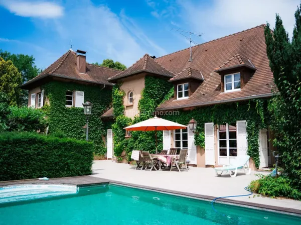 Maison 5 pièces 214 m²