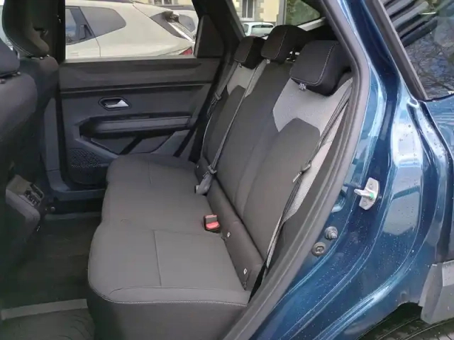 Dacia Bigster hybrid-g 150 4x4 — photo 11