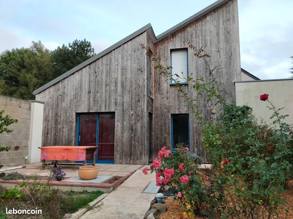 Meuble en rdc avec terrasse