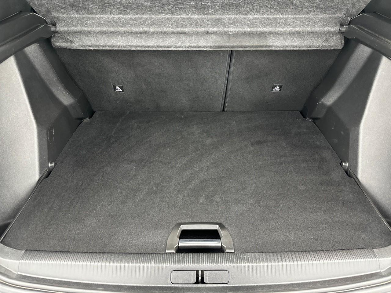 Peugeot 2008 puretech 130 s&s bvm6 gt — photo 6