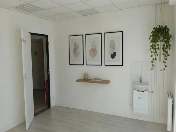 BUREAU / LOCAL PROFESSIONNEL - LA JARNE