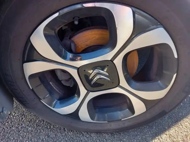 Citroën C3 Aircross puretech 110 s&amp;s bvm6 — photo 2
