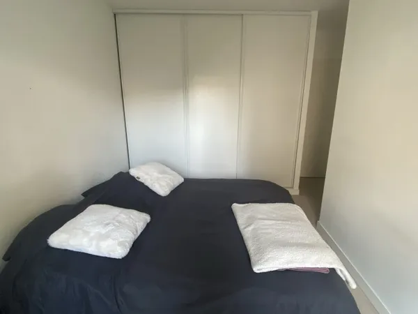 Loue chambre en colocation dans appartement