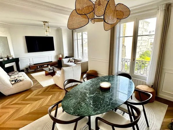 Appartement F4 hyper centre ville