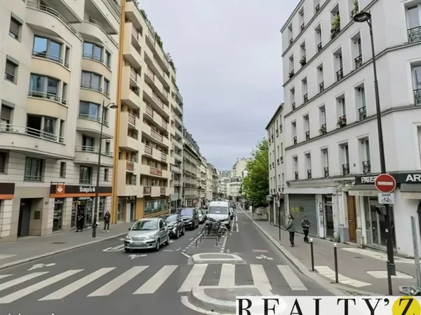 Local commercial 135 m²