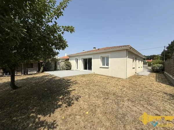 Maison 113,41m2 - 4ch, 2 salle d'eau, 2 dépendances - Jardin