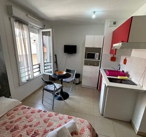 Studio 1 pièce 19 m²