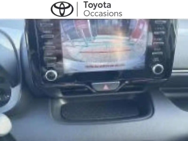 Toyota Yaris 70 vvt-i dynamic business 5p my22 — photo 8