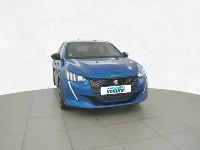 Peugeot 208 puretech 100 s&amp;s eat8 — photo 26