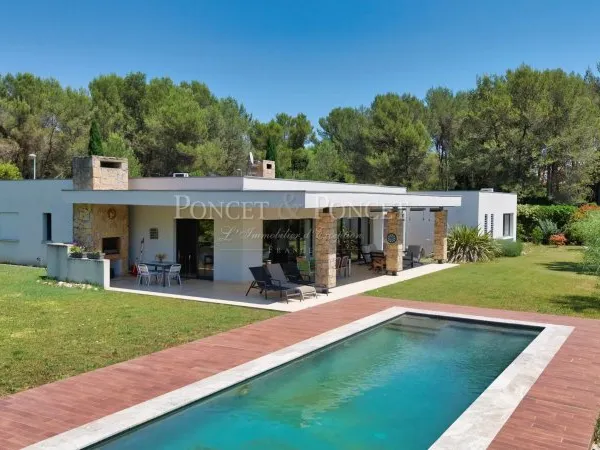 Elégante villa contemporaine de plain-pied
