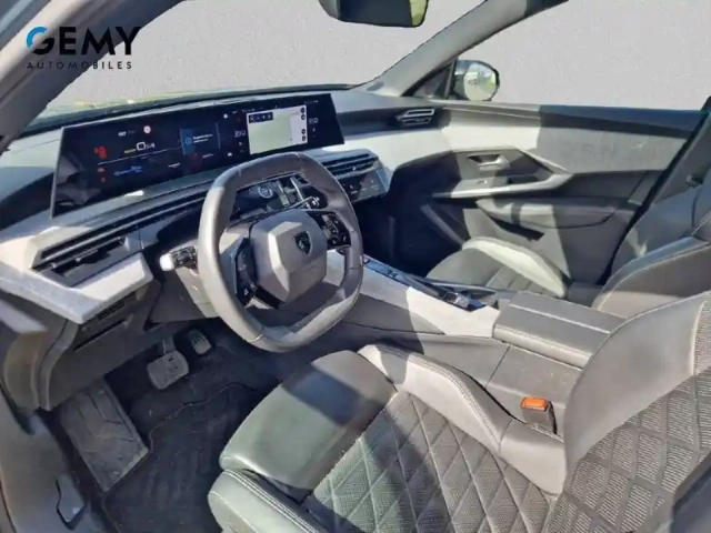 Peugeot 5008 electrique 210 ch 73 kwh — photo 9