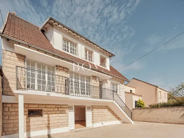 Maison 6 pièces 160 m²