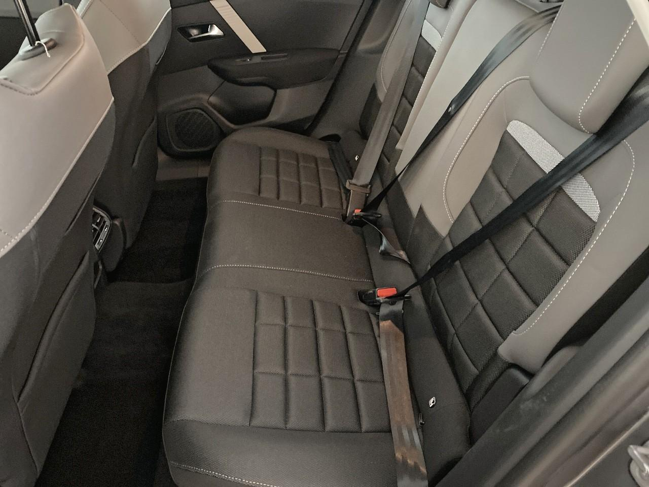 Citroën C4 hybride 145 ch e-dcs6 business — photo 10