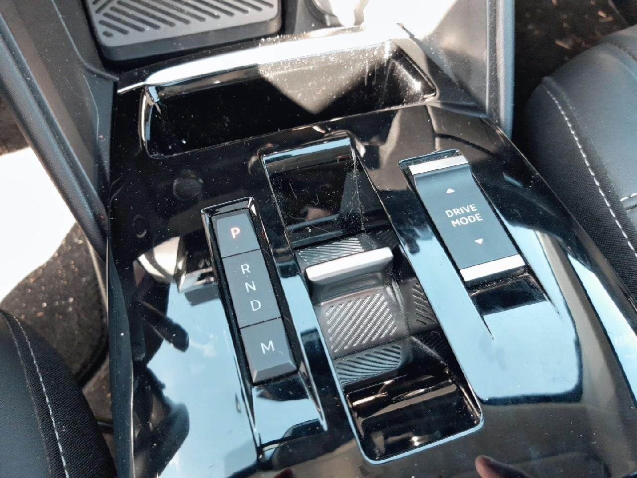 Citroën C4 puretech 130 s&s eat8 shine pack — photo 11