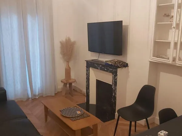 Chambre en colocation refaite à neuf