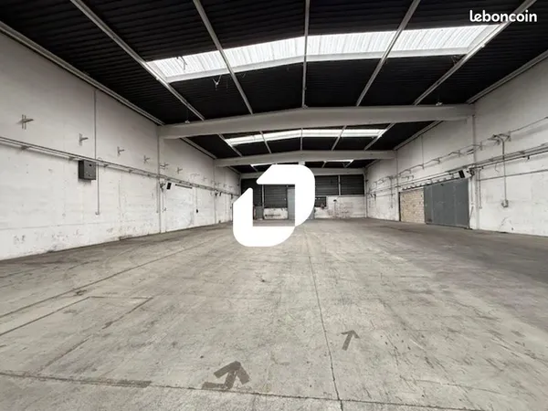 Local d'activité 1 199 m²