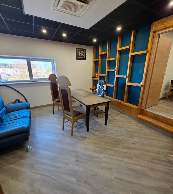 Photo 1